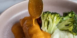 refeição pronta a comer moqueca á brasileira